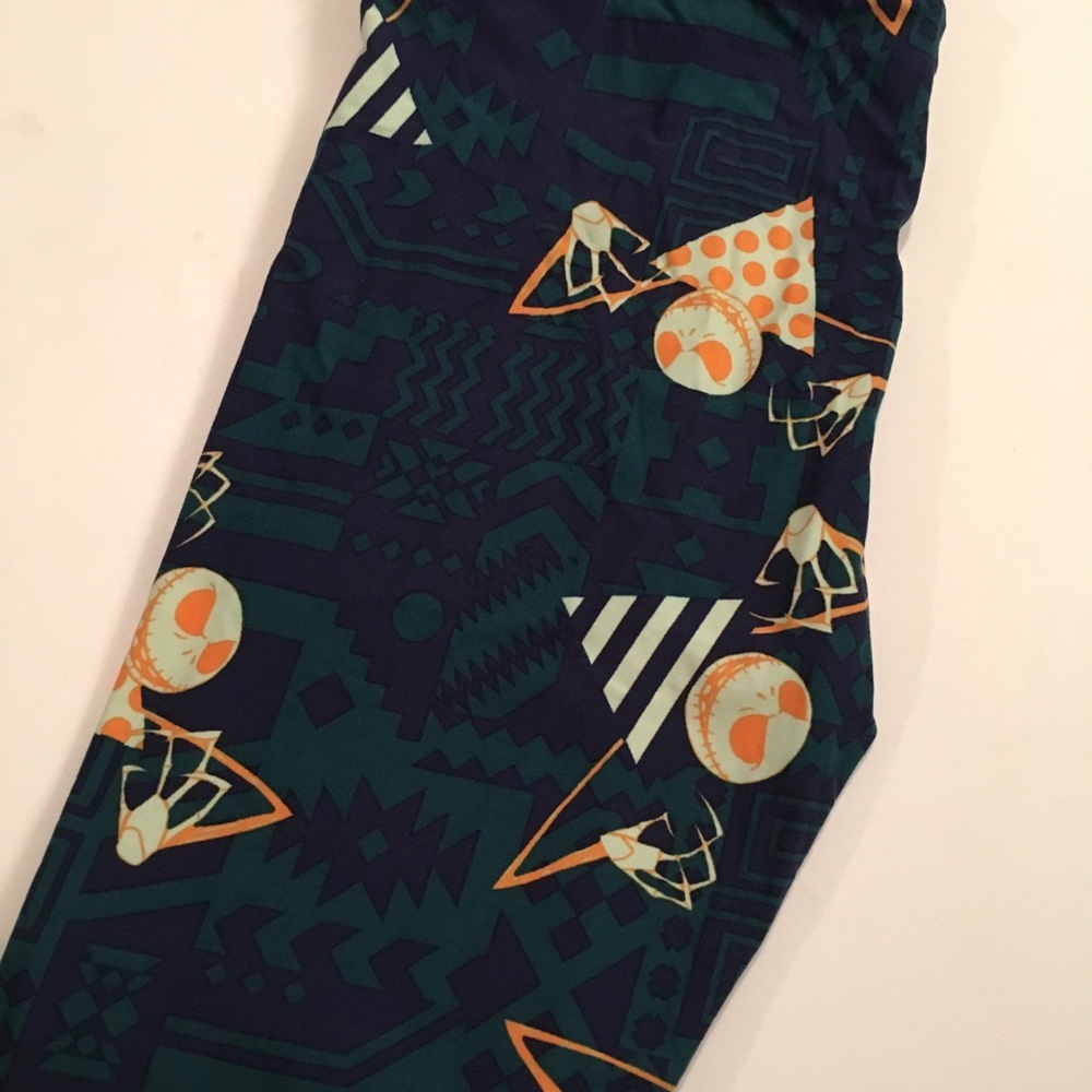 Tc LuLaRoe Nightmare before Christmas